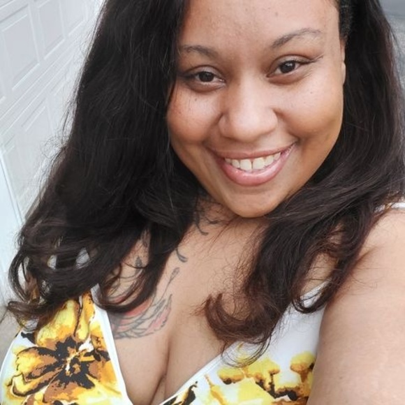 Meet your Posher, Samella - Picture 1 of 1